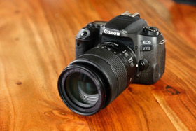 Canon EOS 90D III compact - 2