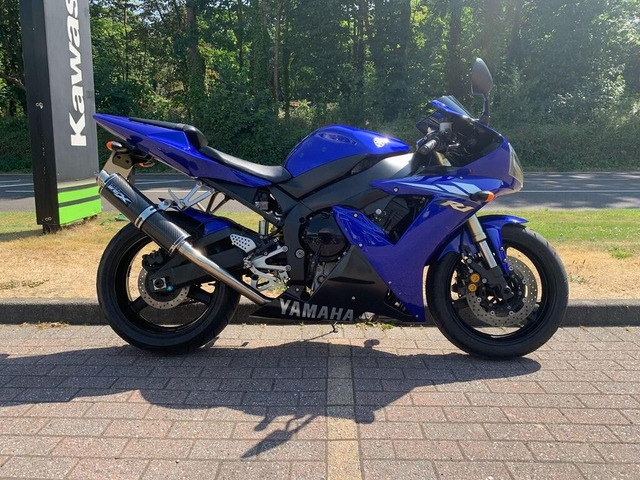 2022 Yamaha YZF-R3 Cafe Classic 8055mi - 6/7