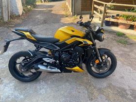 2022 Suzuki SV650 Cafe Classic 1855mi